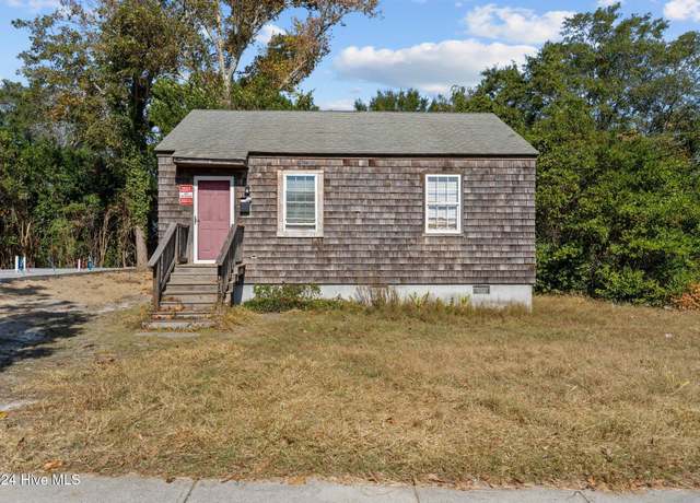 Property at 1015 Queen St, Wilmington, NC 28401, 2 beds, 1 bath