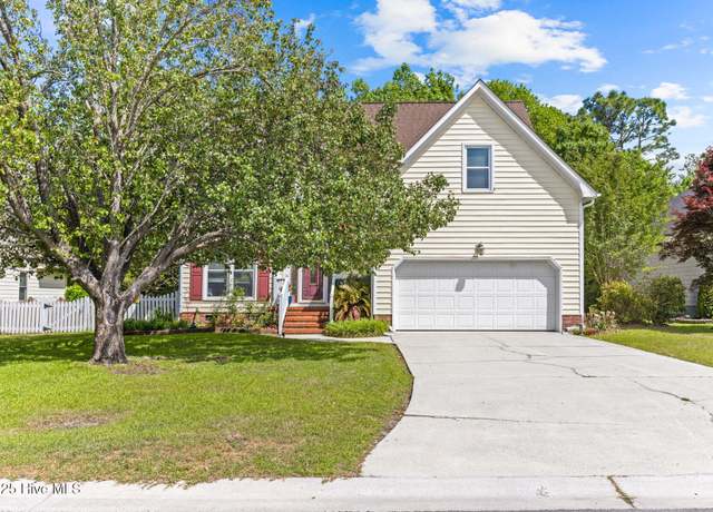 Property at 5705 Woodduck Cir, Wilmington, NC 28409, 4 beds, 2.5 baths