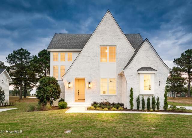 Property at 124 Pine Tree Pt, Snow Hill, NC 28580, 4 beds, 3.5 baths