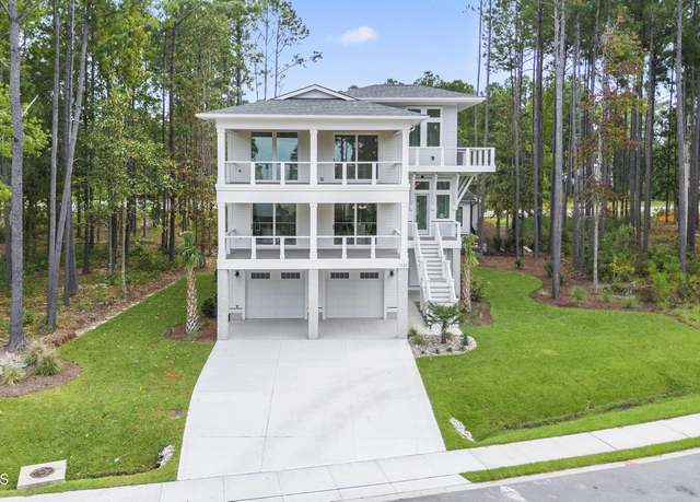 Property at 1620 Riverview Ter, Wilmington, NC 28401, 4 beds, 4 baths