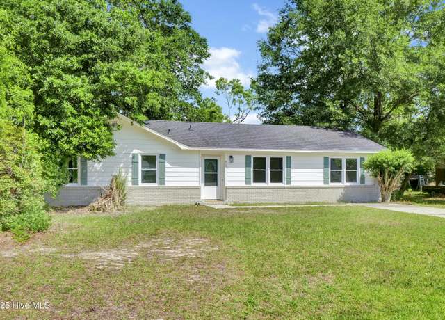 Property at 410 Millhouse Rd, Castle Hayne, NC 28429, 3 beds, 2 baths