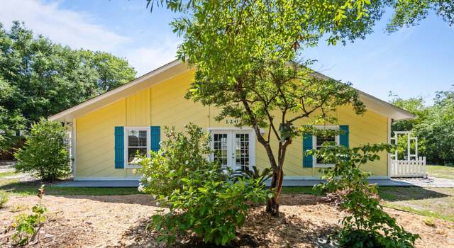 Photo of 120 NW 19th St, Oak Island, NC 28465