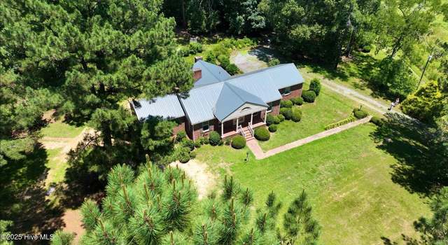Photo of 900 George P Rd, Robbins, NC 27325