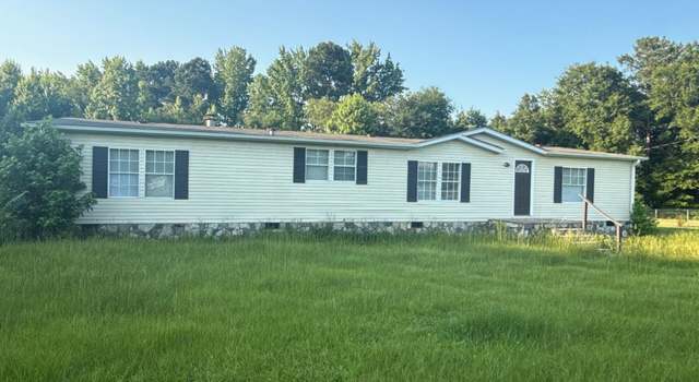 Photo of 963 Gentry Rd, Maxton, NC 28364