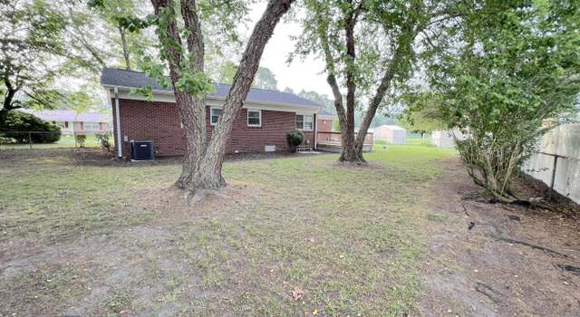 Photo of 3354 Clubview Dr, Farmville, NC 27828