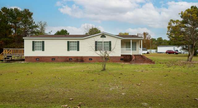 Photo of 98 Sandhill Loop Rd, Elizabethtown, NC 28337