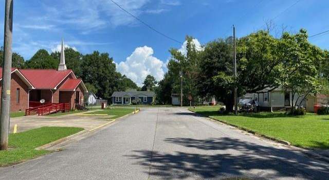 Photo of 704 3rd St, Elizabeth City, NC 27909