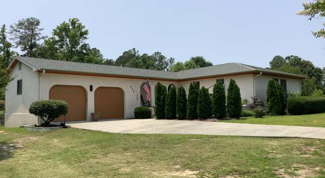 Photo of 214 Horseshoe Ln, Burgaw, NC 28425