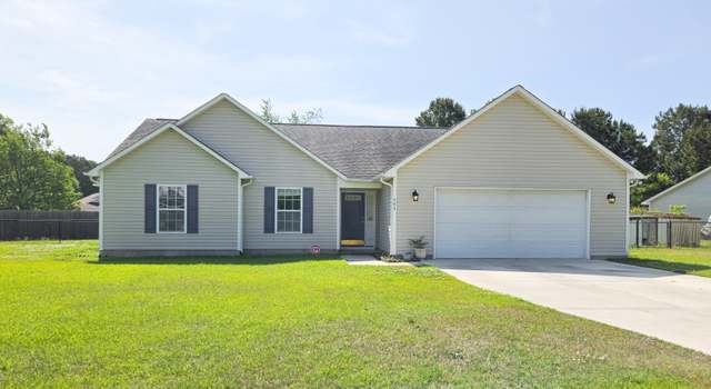 Photo of 403 Mathew Andrew Ct, Swansboro, NC 28584