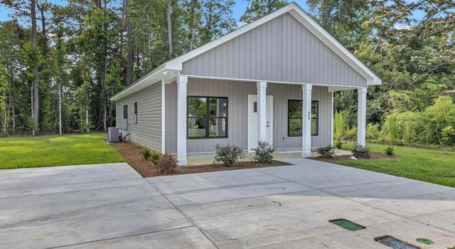 Photo of 609 N Timberly Ln, Burgaw, NC 28425