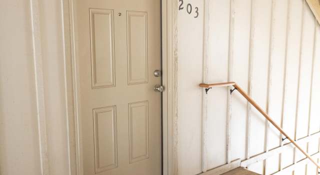 Photo of 119 Covil Ave Unit 203, Wilmington, NC 28403