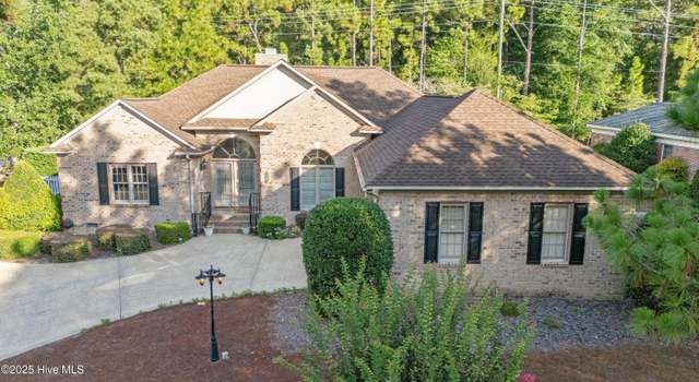 Property at 65 Idlewild Rd, Pinehurst, NC 28374, 3 beds, 2.5 baths
