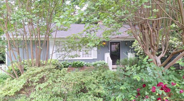 Photo of 2005 Queens Ct, Greensboro, NC 27408