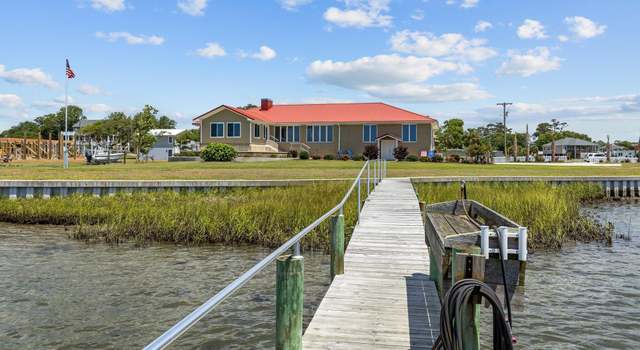 Photo of 310 Lejeune Rd, Cape Carteret, NC 28584