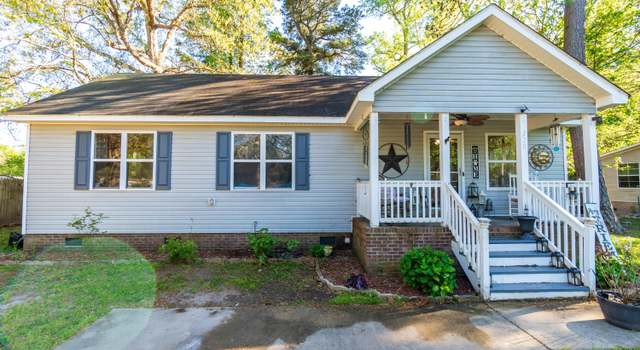 Photo of 220 Wedgewood Dr, Moyock, NC 27958