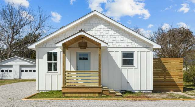Photo of 1615 Live Oak St Unit A & B, Beaufort, NC 28516