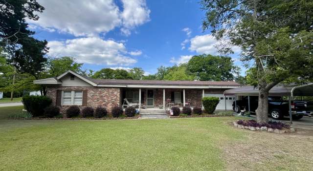 Photo of 702 E Covington St, Laurinburg, NC 28352