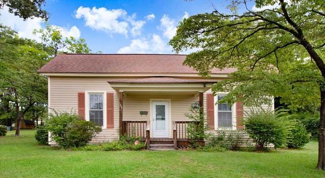 Photo of 304 W Railroad St, La Grange, NC 28551