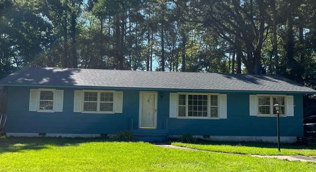 Photo of 304 Pinecrest Ave, New Bern, NC 28560