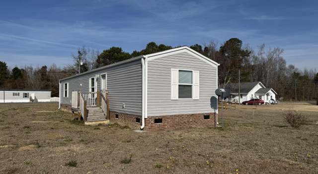 Photo of 5413 Wire Grass Rd, Orrum, NC 28369