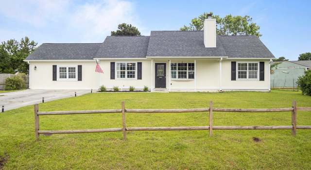 Photo of 329 Buckhead Rd, Hubert, NC 28539