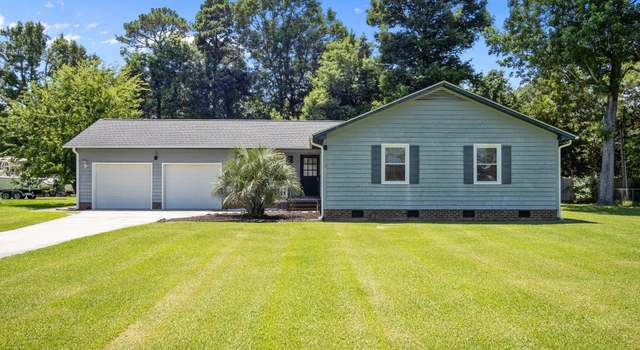 Photo of 302 Yaupon Dr, Cape Carteret, NC 28584