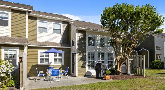 Photo of 901 Cedarwood Vlg, Morehead City, NC 28557