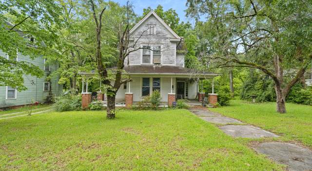Photo of 311 Oak Ave, Hamlet, NC 28345