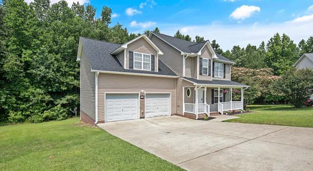 Photo of 35 Durham Ct, Spring Lake, NC 28390