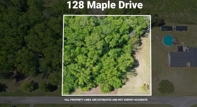 Photo of 128 Maple Dr, Whiteville, NC 28472
