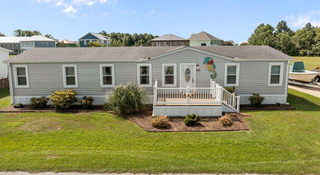Photo of 405 Blue Goose Ln, Newport, NC 28570