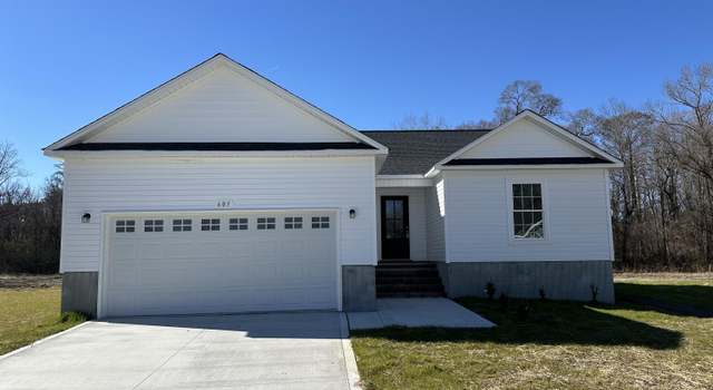Photo of 605 Sonata Ct, Richlands, NC 28574