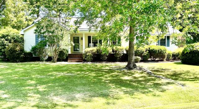 Photo of 102 Baywood Ct, New Bern, NC 28562