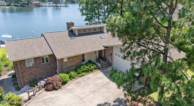 Photo of 467 Longleaf Dr, West End, NC 27376