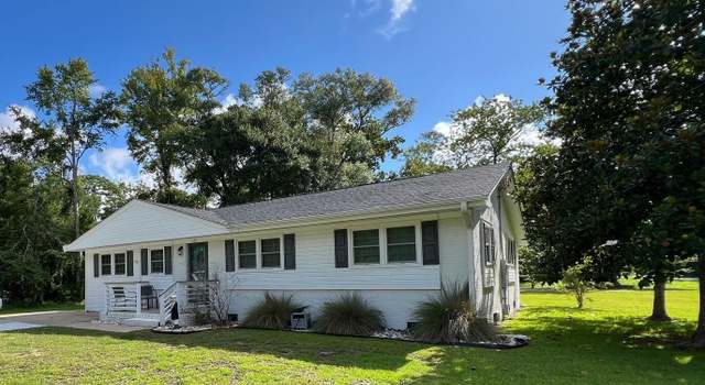 Photo of 109 Yaupon Dr, Cape Carteret, NC 28584