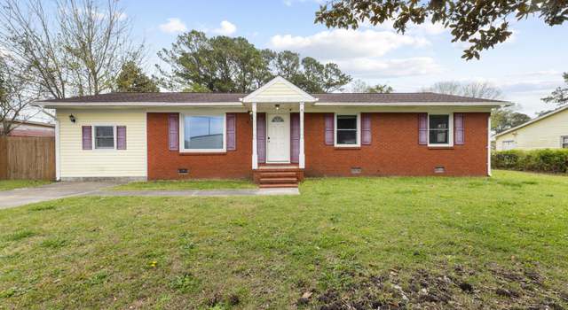 Photo of 1 Colonial Dr, Jacksonville, NC 28546