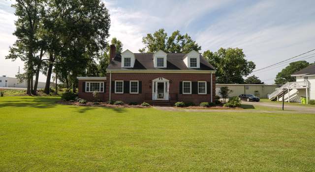 Photo of 311 W Lewis St, Whiteville, NC 28472