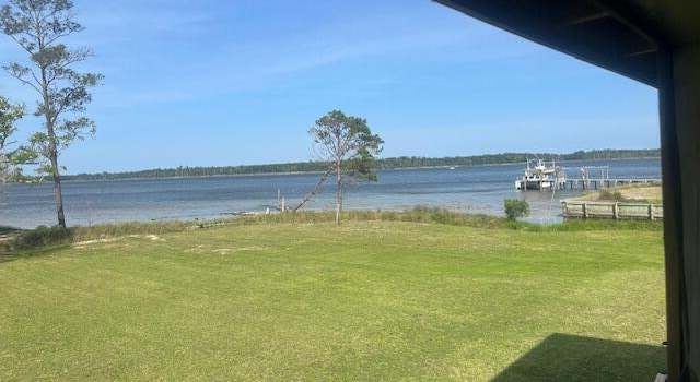 Photo of 170 Neuse Dr, Beaufort, NC 28516