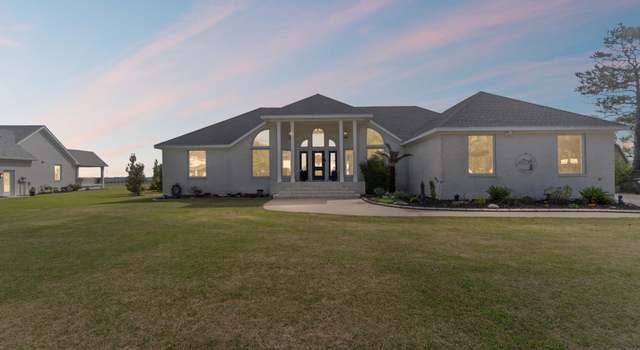 Photo of 111 Waterway Ct, Aydlett, NC 27916