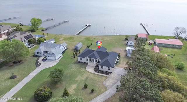 Photo of 111 Waterway Ct, Aydlett, NC 27916
