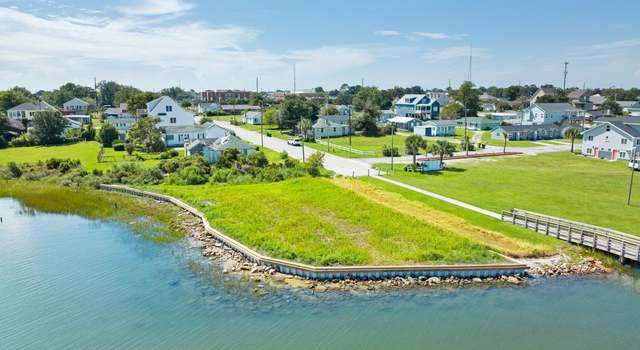 Photo of 514 N 11th St, Morehead City, NC 28557