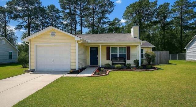 Photo of 315 Running Rd, Jacksonville, NC 28546