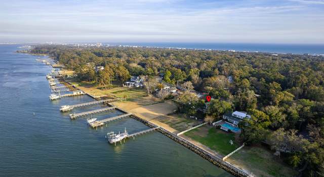 Photo of 226 Oakleaf Dr, Pine Knoll Shores, NC 28512