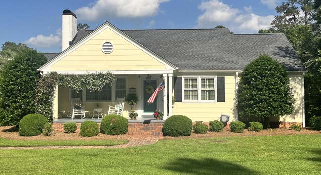 Photo of 310 N Franklin St, Whiteville, NC 28472