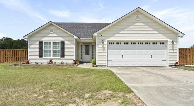 Photo of 201 Cherry Blossom Dr, Richlands, NC 28574