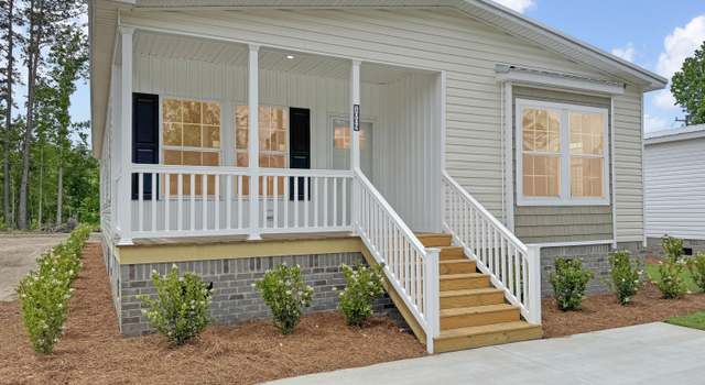 Photo of 1009 Pine Ridge Ct, Castle Hayne, NC 28429