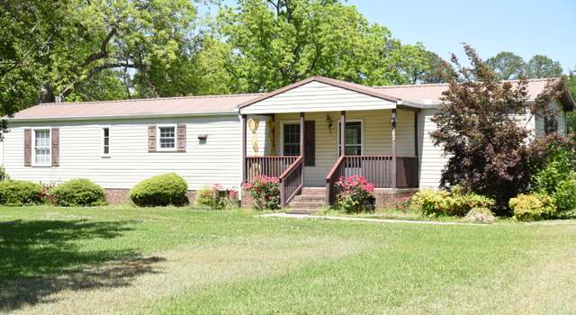 Photo of 302 Bank St, Roper, NC 27970
