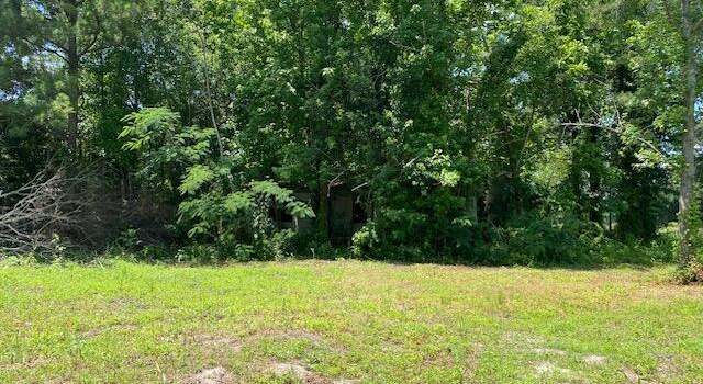 Photo of 33 Willow Creek Ln, Whiteville, NC 28472