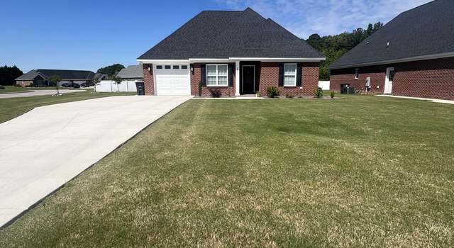 Photo of 3001 Somerset Ct, Tarboro, NC 27886