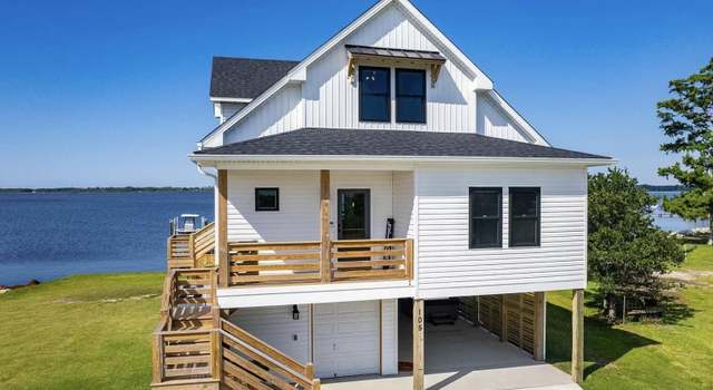 Photo of 105 Baggy Davis Ln, Currituck, NC 27929